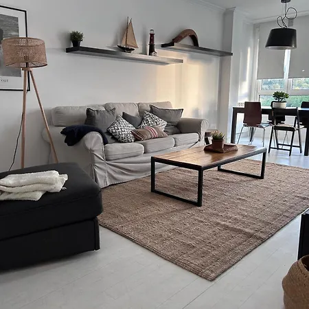White Cozy Flat In Donostia Apartment